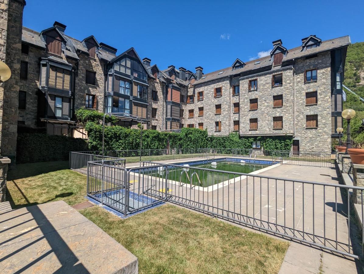 Piso Grande La Vina Apartment Biescas  Exterior photo
